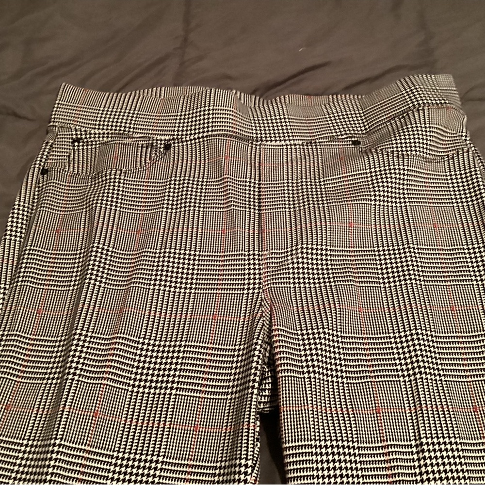 SEVEN ladies leggings.